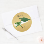Groene afstudeerhoed en diploma met goud ronde sticker (Envelop)