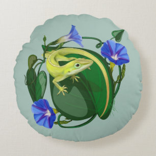 Groene anolis met ochtendglorie  rond kussen