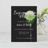 Groene appletini cocktail met plakje appel kaart (Staand voorkant)