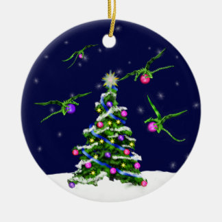 Groene Baby Dragons omcirkelen een kerstboom Keramisch Ornament