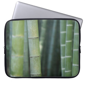 Groene bamboescheuten laptop sleeve
