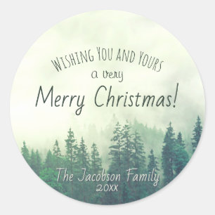 Groene bergdennen feestelijke vrolijke kerst ronde sticker
