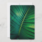 Groene blad palmblad close-up foto bruiloft save the date (Achterkant)