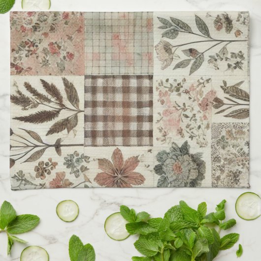 Groene Blush Roze Patchwork Quilt Rustieke Bloemen Theedoek (Gevouwen)