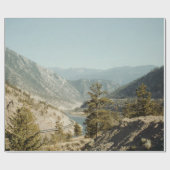 GROENE BOMEN OP MOUNTAIN TIJDENS DE DAG CADEAUPAPIER (Vlak)