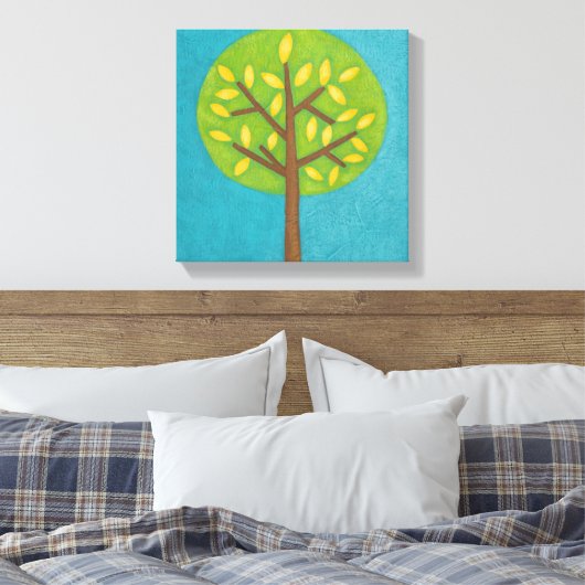 Groene boom met gele bladeren van Chariklia Zarris Canvas Afdruk (Insitu (Slaapkamer))