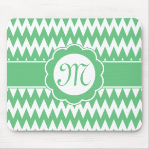 Groene Chevron Pattern & Monogram Flower Muismat