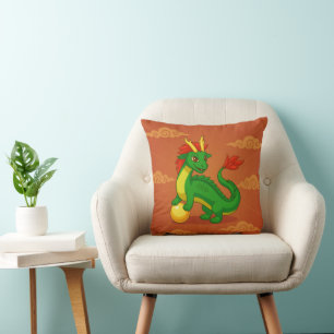Groene Chinese Draak op Rood Kussen