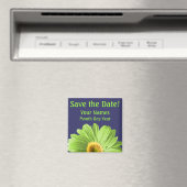 Groene Daisy Flower Save the Date Custom Magneet (Insitu (Vaatwasser))