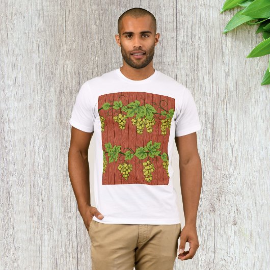 Groene druivenrankenpatroon op rustiek hout t-shirt