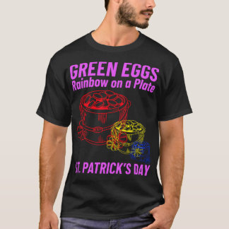 Groene eieren, regenboog op een bord – St. Patrick T-shirt