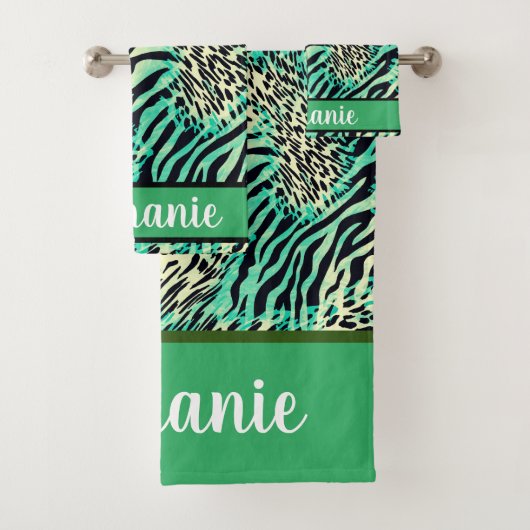 Groene en beige tijger- en zebraafdrukken bad handdoek (Insitu)