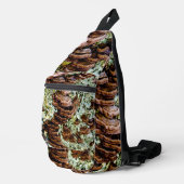 Groene en bruine paddenstoelen sling bag (Rechterhoek)