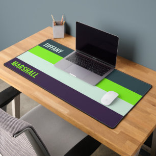 Groene en diepe Plum Stripes Patroon Naam Bureaumat