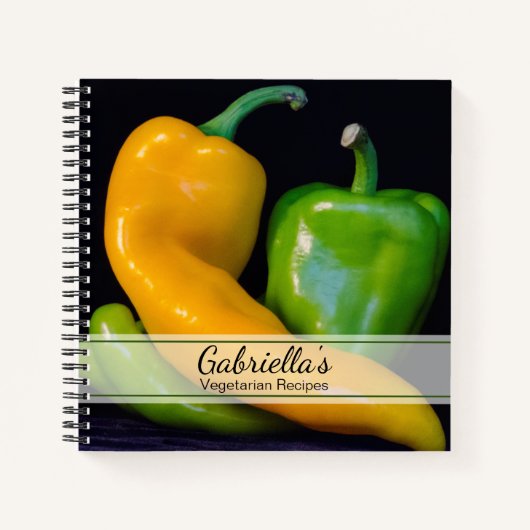 Groene en Gele Peppers Vegetarisch Recept Notitieboek (Voorkant)