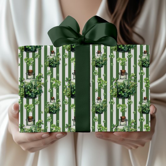Groene gestreepte fles St. Patrick-dag chic Cadeaupapier