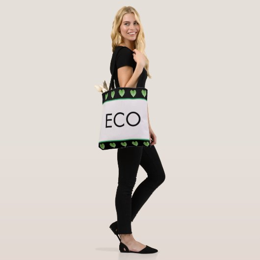 Groene hartkleppen op beige Canvas tas (Op model)