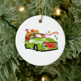 Groene heftruck met cadeaus en hondje keramisch ornament