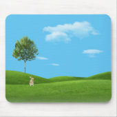 Groene heuvels met konijn muismat (Voorkant)