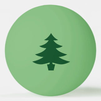 Groene kerstboomvorm op groen pingpongballen
