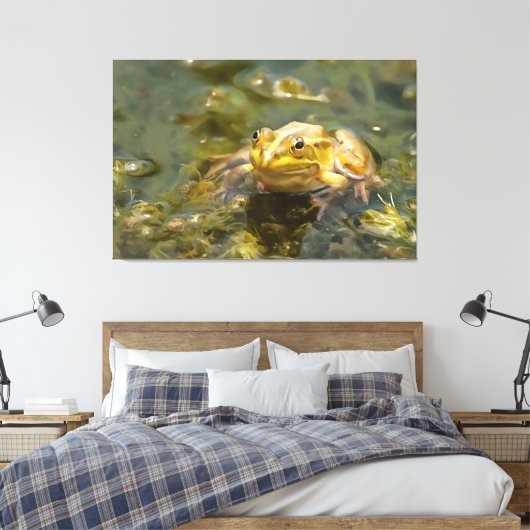 Groene kikker in laagwater Acrylverf Canvas Afdruk (Insitu (Slaapkamer))