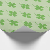 Groene klaver, witte parel voor St. Patrick's dag Cadeaupapier (Hoek)