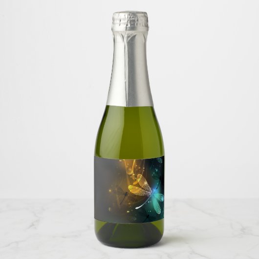 Groene lichtgevende libelvlucht sparkling wijnetiket (Voorkant)