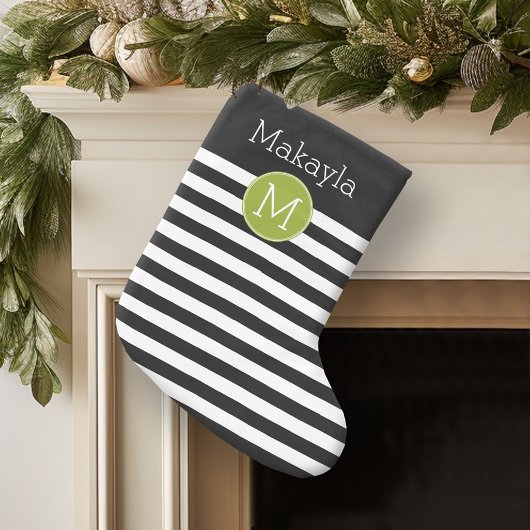Groene monogram zwart-wit met strips kleine kerstsok