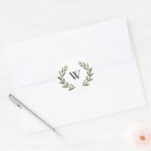 Groene olijftak krans monogram ronde sticker (Envelop)