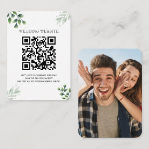 Groene QR-code en foto bijlage uitnodiging