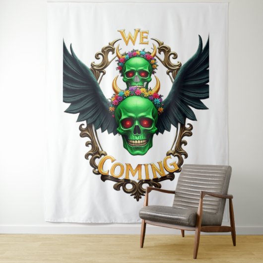 Groene schedels met zwarte vleugels en bloemkroon wandkleed (In situ)