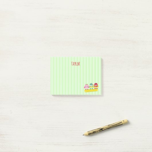 Groene Stripes met schattige uilen Post-it® Notes (Op bureau)
