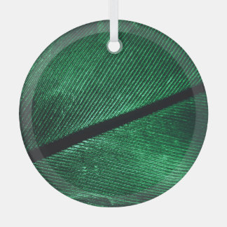 Groene veer, mooie patroontextuur. glas ornament