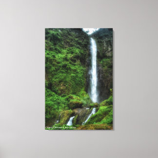 Groene Weelderige Rustige Waterval Indonesië Lands Canvas Afdruk
