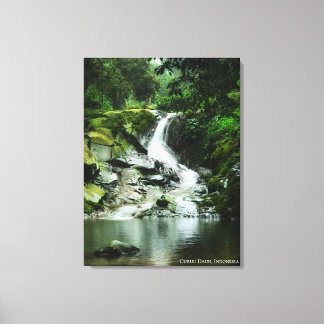 Groene Weelderige Rustige Waterval Indonesië Lands Canvas Afdruk