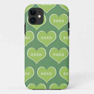 Groene XOXO Harten achtergrondkleur iPhone 11 Hoesje