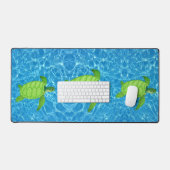 Groene Zeeen schildpadden op Turquoise waterachter Bureaumat (Keyboard & Muis)