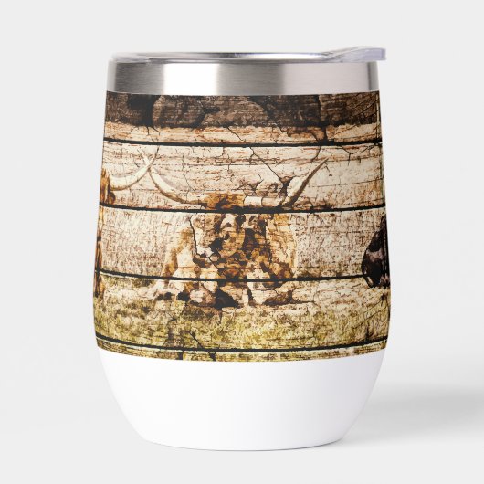 Groep van Longhorns die in Gebied Noodlijdend Hout (Links)