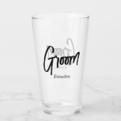 Groom Black White Script Wedding Glas (Achterkant)