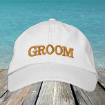 GROOM brodé baseball casquette or / blanc<br><div class="desc">Casquettes brodés : casquette de baseball classique doré / blanc avec le texte "GROOM" pour la fête de baccalauréat / cerf,  mariage,  costume de soirée</div>