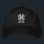 Groom Mariage Personnalisé Monogramme Casquette de<br><div class="desc">Surprenez le marié avec ce casquette de baseball cool qui présente son monogramme de 3 lettres et le mot groom ci-dessous. Modifiez facilement le texte et la couleur du casquette pour qu'ils correspondent à vos thèmes/couleurs mariages. Cela fait un fiançailles génial ou un cadeau de faveur de mariage. Les casquettes...</div>