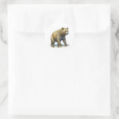 Groot bruin Beer dat door water loopt Ronde Sticker (Tas)