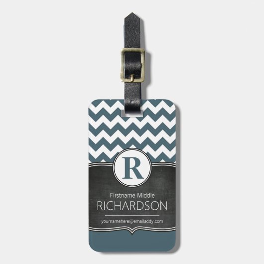 Groot monogram Chevron, gepersonaliseerd Bagagelabel (Voorkant verticaal)