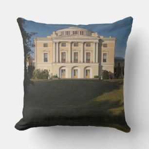 Groot Paleis van Czar Paul I, exterieur Kussen