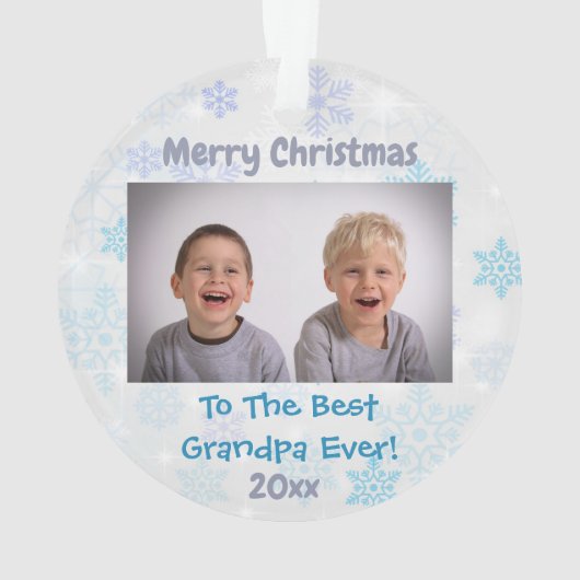 Grootkinderen met kerstcadeautjes ornament (achterkant)