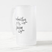 Grootmoeder van de bruidegom matglas bierpul (Voorkant links)
