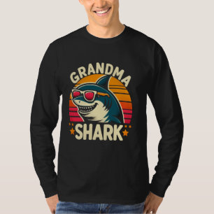 Grootmoederhaai Grappige Haai Overeenkomstige Fami T-shirt