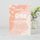 Groovy Boho Daisy 1e Verjaardag uitnodiging (Staand voorkant)