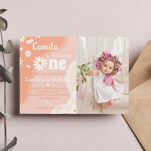 Groovy Boho Daisy 1e Verjaardag uitnodiging