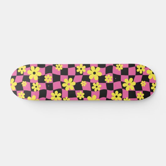Groovy Daisy Floral Checkerboard, Y2K 90s Skateboard (Horizontaal)